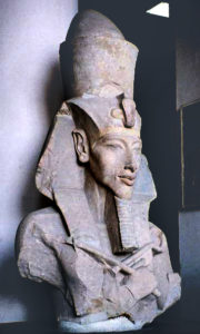 pharaoh_akhenaten