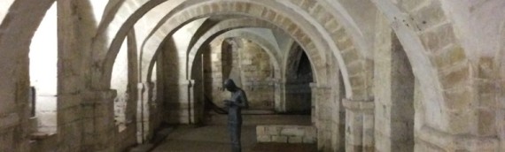 教会の中の現代アート：ウィンチェスター大聖堂のアンソニー・ゴムリー